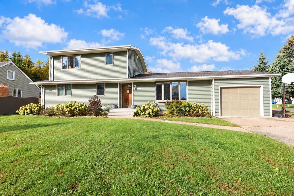 Photo of 315 S Rockway STREET, Mishicot, WI 54228 (MLS # 50334618)