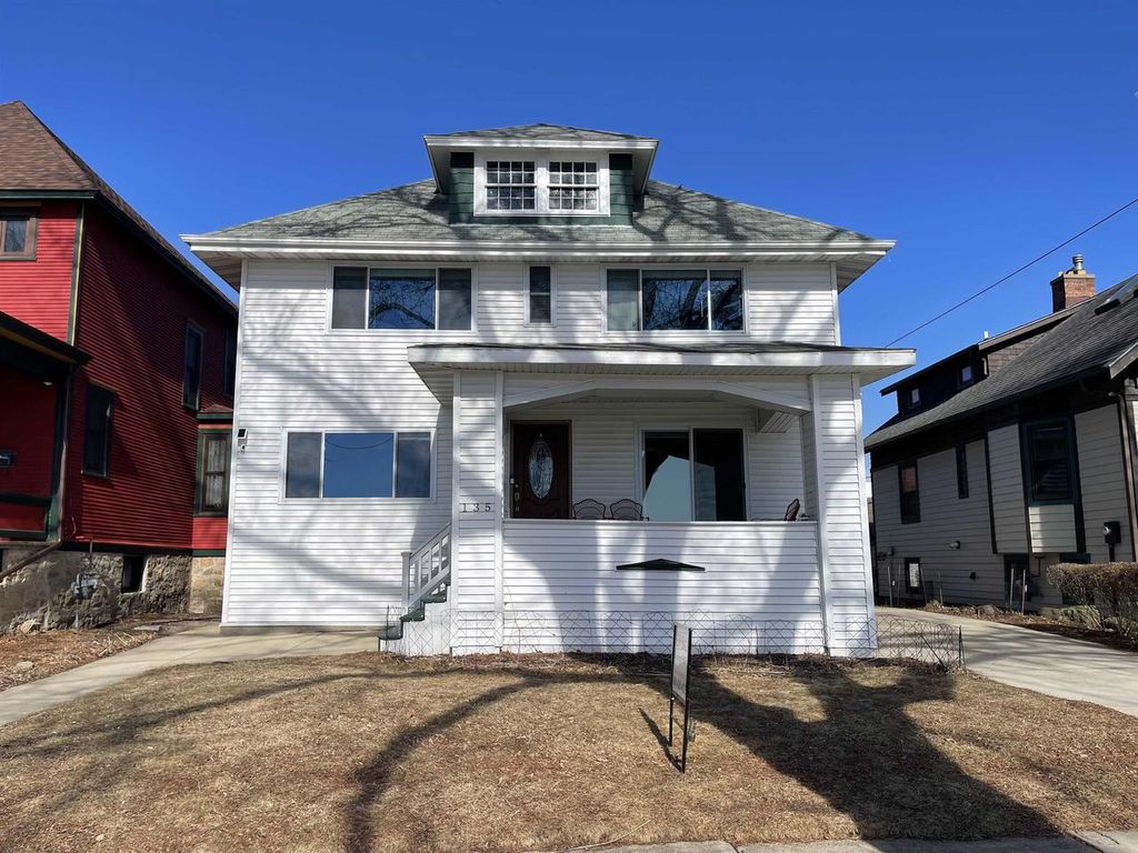 Photo of 135 S BRITTINGHAM PLACE, Madison, WI 53715 (MLS # 2016816)