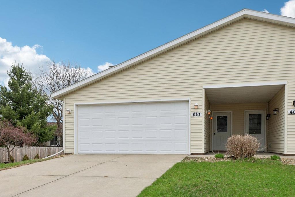 Photo of 410 David CIRCLE, Arena, WI 53503 (MLS # 2020959)