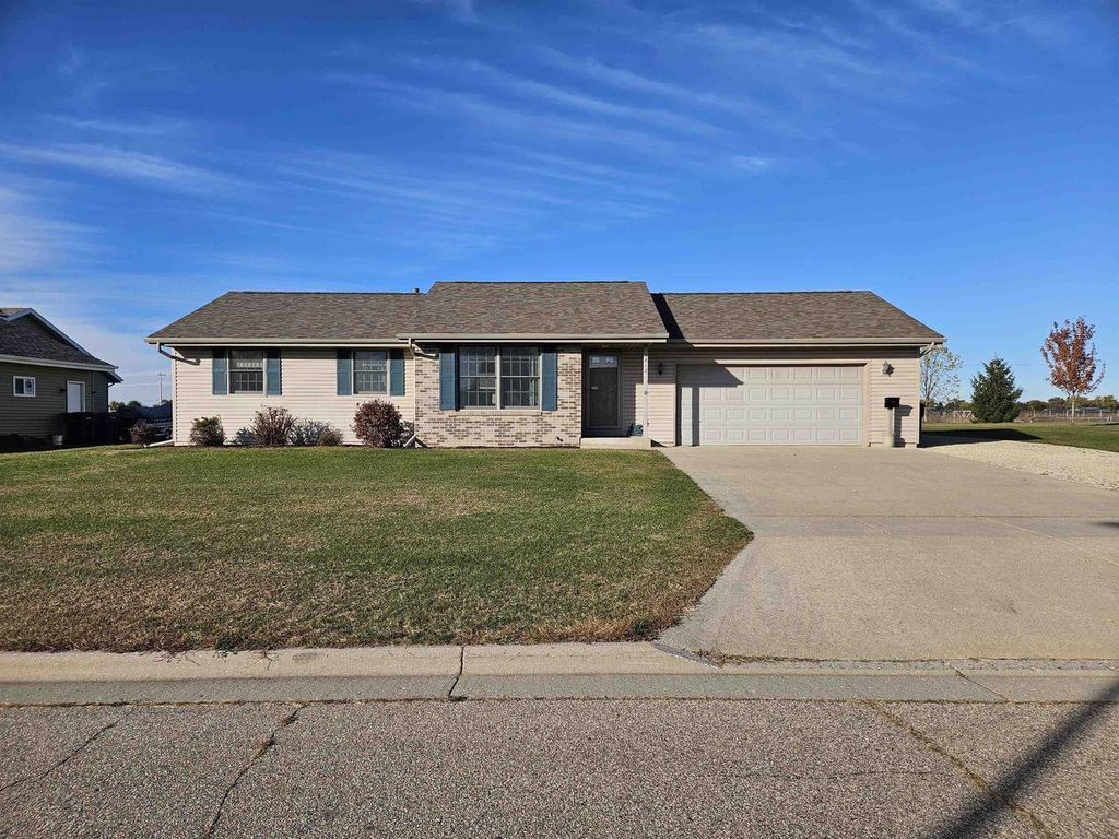 Photo of 2616 Affirmed DRIVE, Janesville, WI 53546 (MLS # 2023195)
