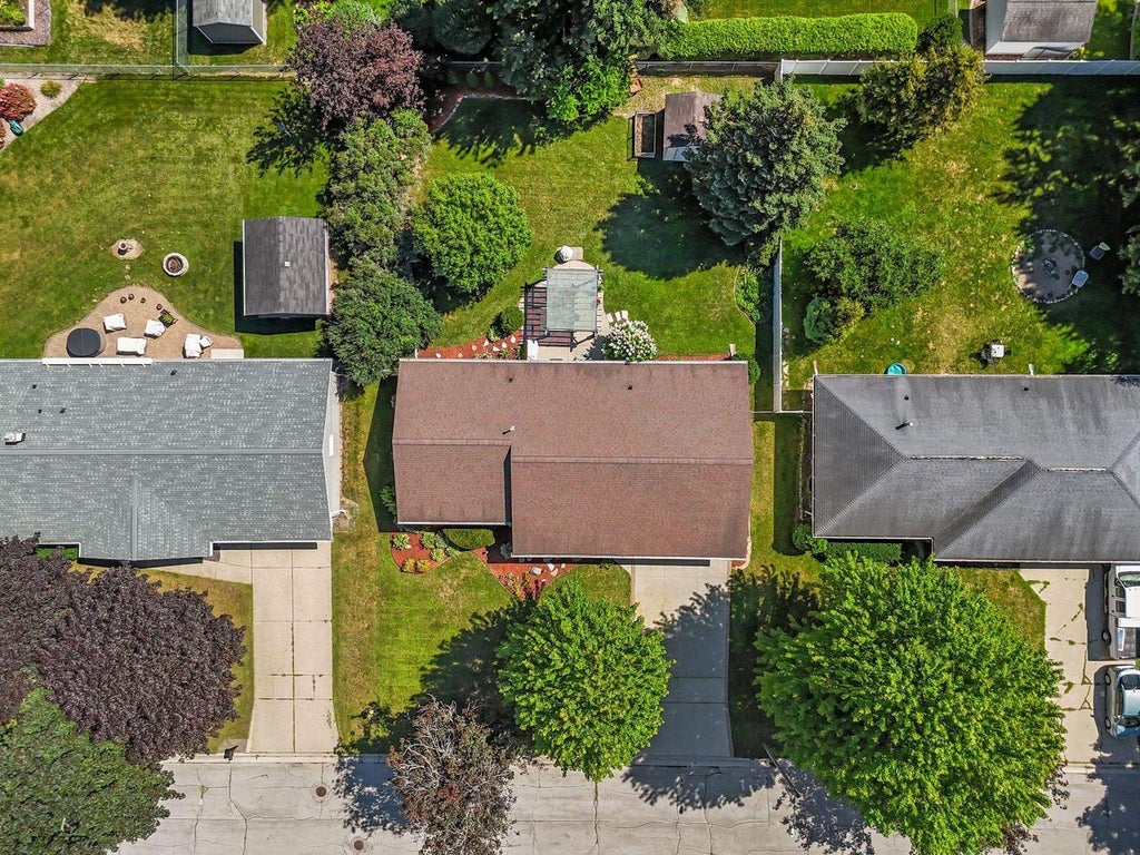 Photo of 431 Robert LANE, Green Bay, WI 54311 (MLS # 50331661)