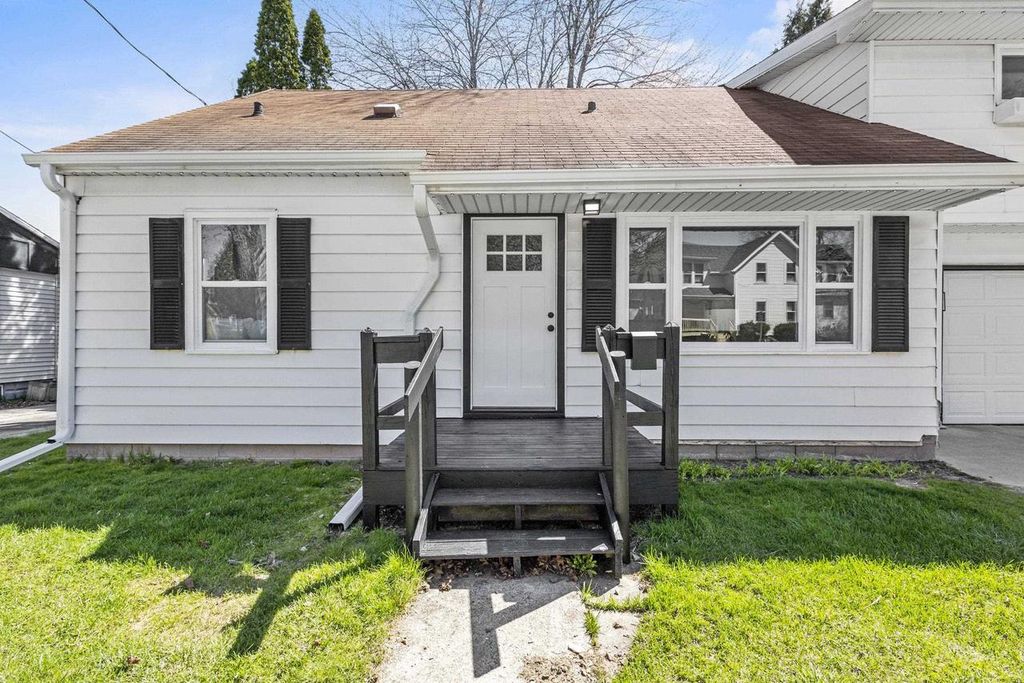 Photo of 1106 N Drew STREET, Appleton, WI 54911 (MLS # 50324133)