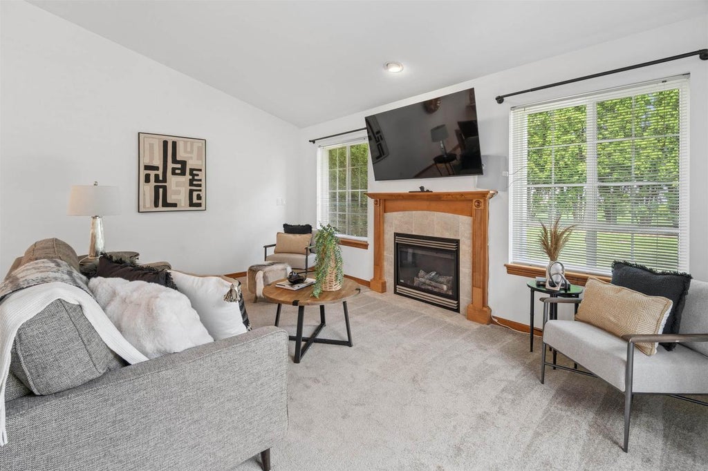 Photo of 4490 W Trasino WAY, Appleton, WI 54913 (MLS # 50328259)