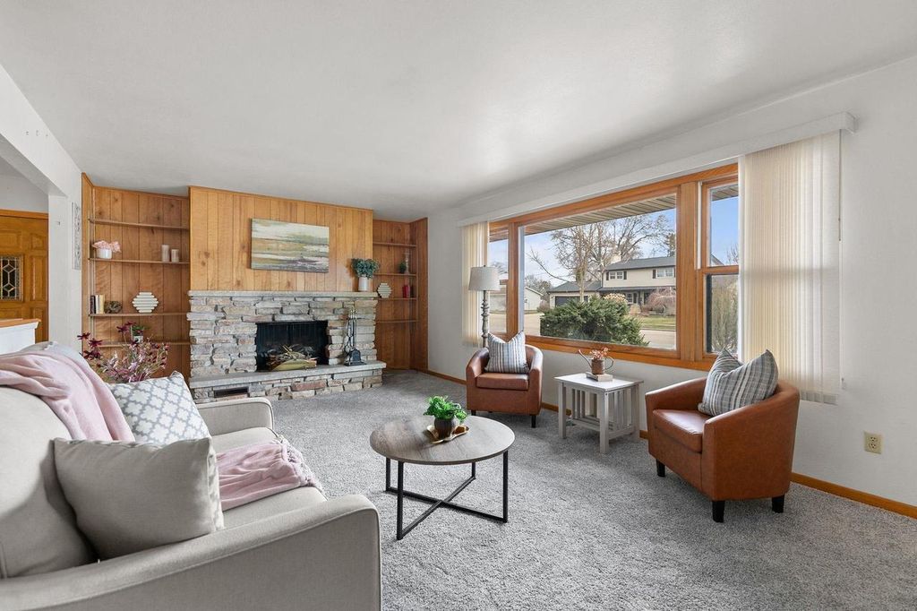 Photo of 1859 Northpoint STREET, Oshkosh, WI 54901 (MLS # 50323091)