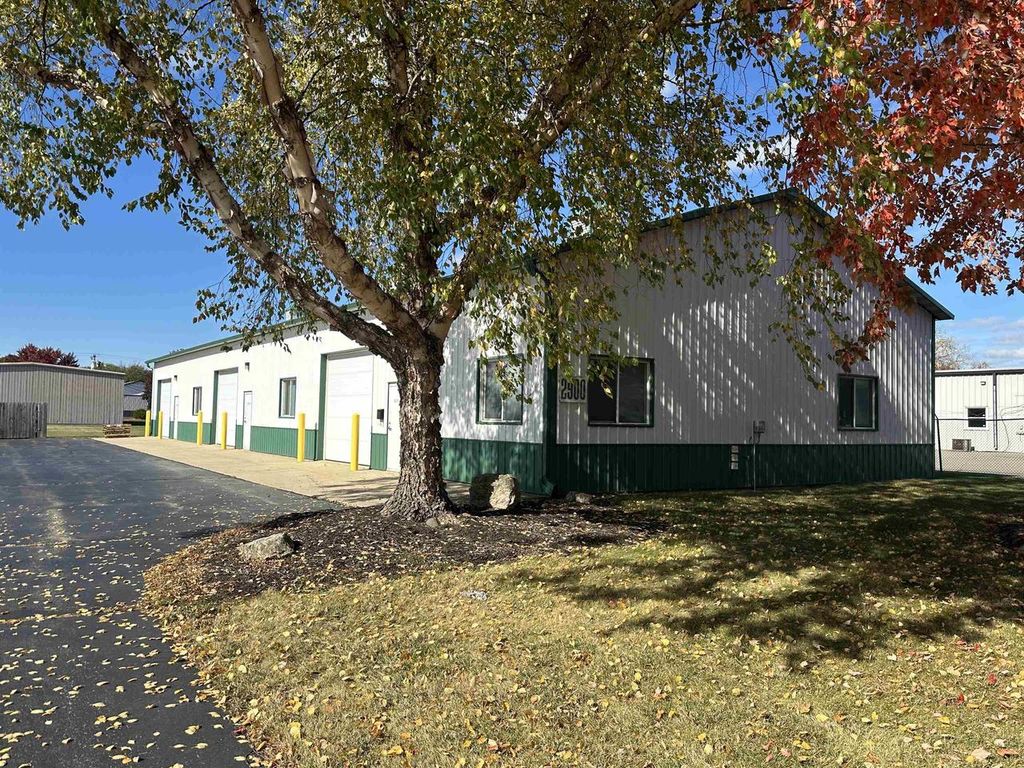 Photo of 2900 S Gray Bill DRIVE #102, Beloit, WI 53511 (MLS # 2013330)