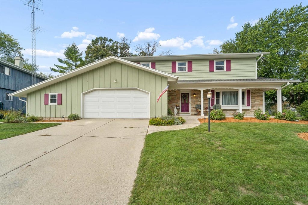 Photo of 742 Mequon AVENUE, Fond Du Lac, WI 54935 (MLS # 50332016)