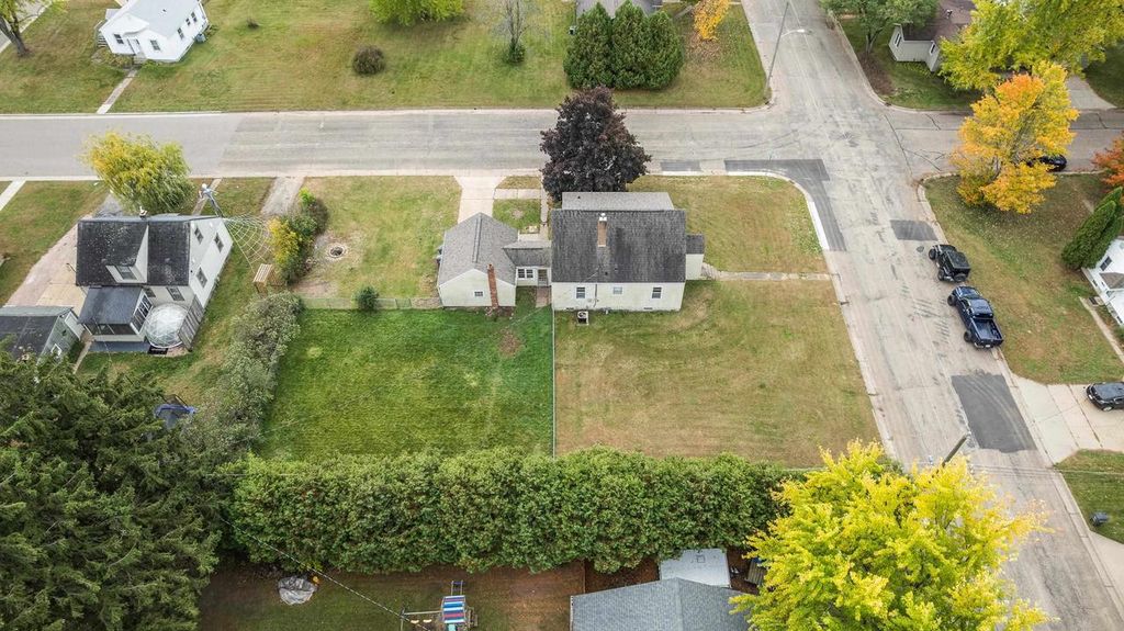 Photo of 1210 14th Street North, Wisconsin Rapids, WI 54494 (MLS # 22504972)