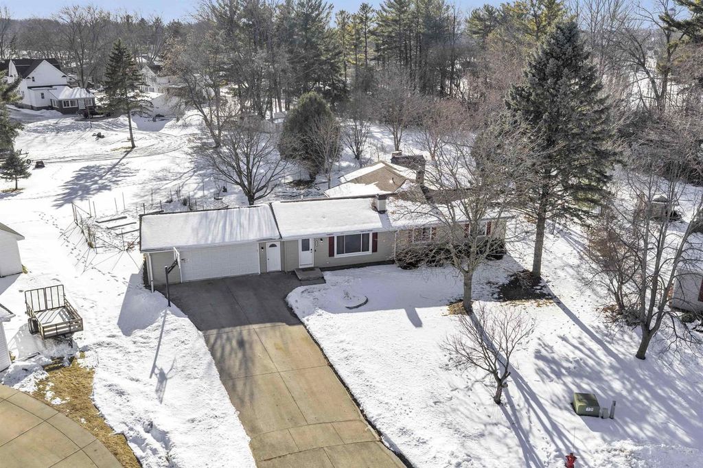 Photo of 313 Steven COURT, Denmark, WI 54208 (MLS # 50321321)