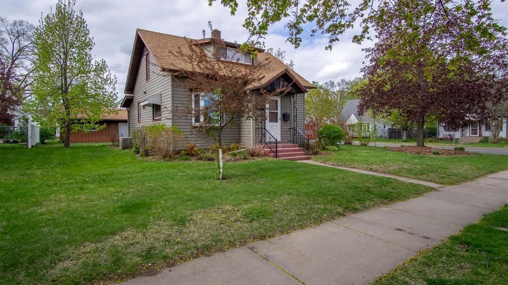 Photo of 1536 Sherwin AVENUE, Eau Claire, WI 54701 (MLS # 1600917)