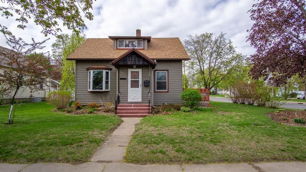 Photo of 1536 Sherwin AVENUE, Eau Claire, WI 54701 (MLS # 1600917)