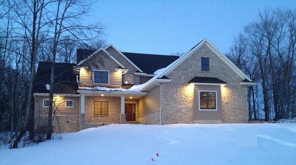 Photo of 1387 Radcliff ROAD, Neenah, WI 54956 (MLS # 50323596)