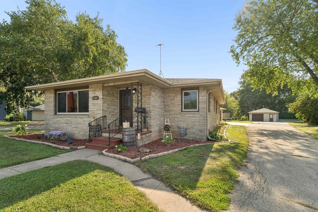 Photo of 1805 Algoma BOULEVARD, Oshkosh, WI 54901 (MLS # 50331525)