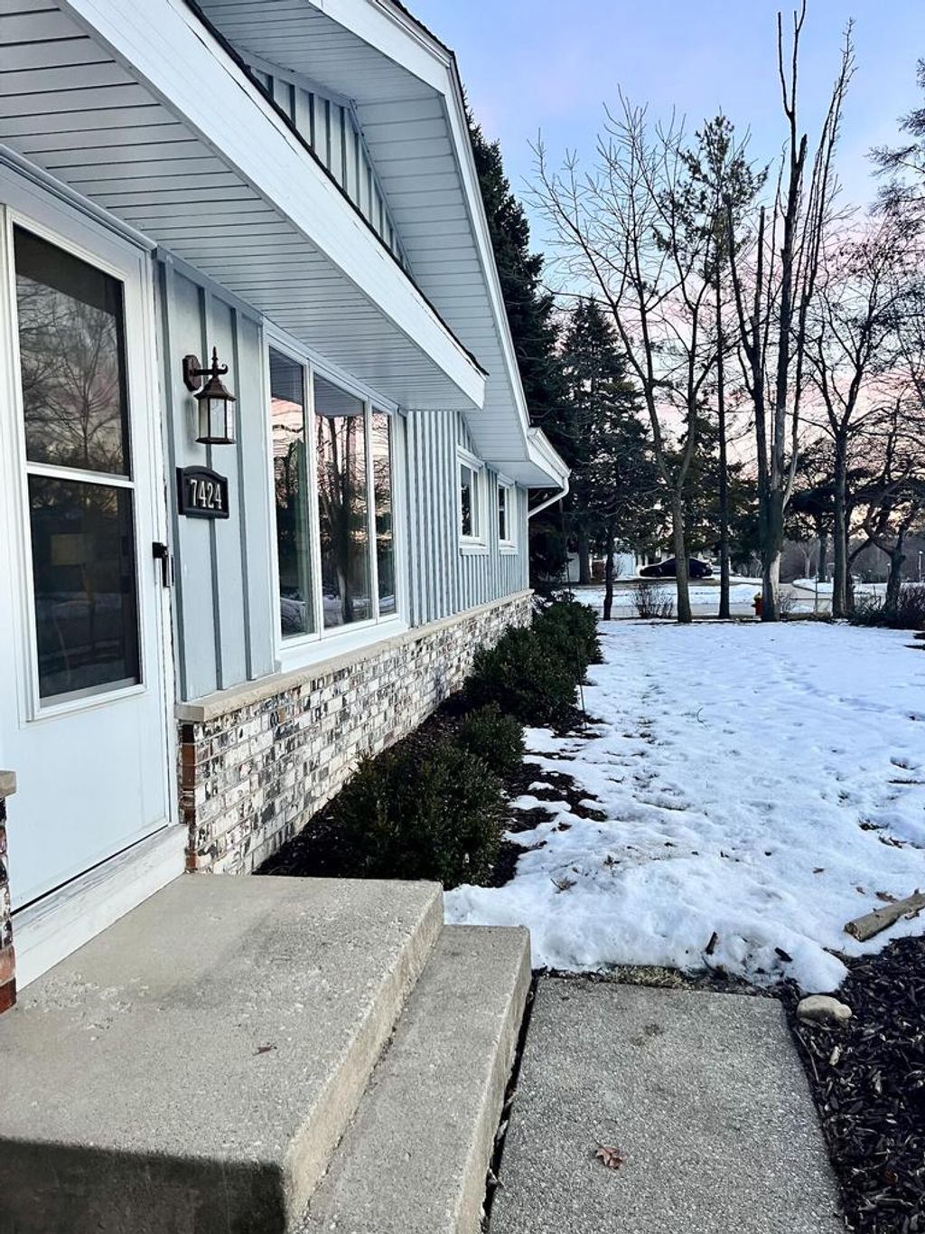 Photo of 7424 S Chapel DRIVE, Oak Creek, WI 53154 (MLS # 1950230)