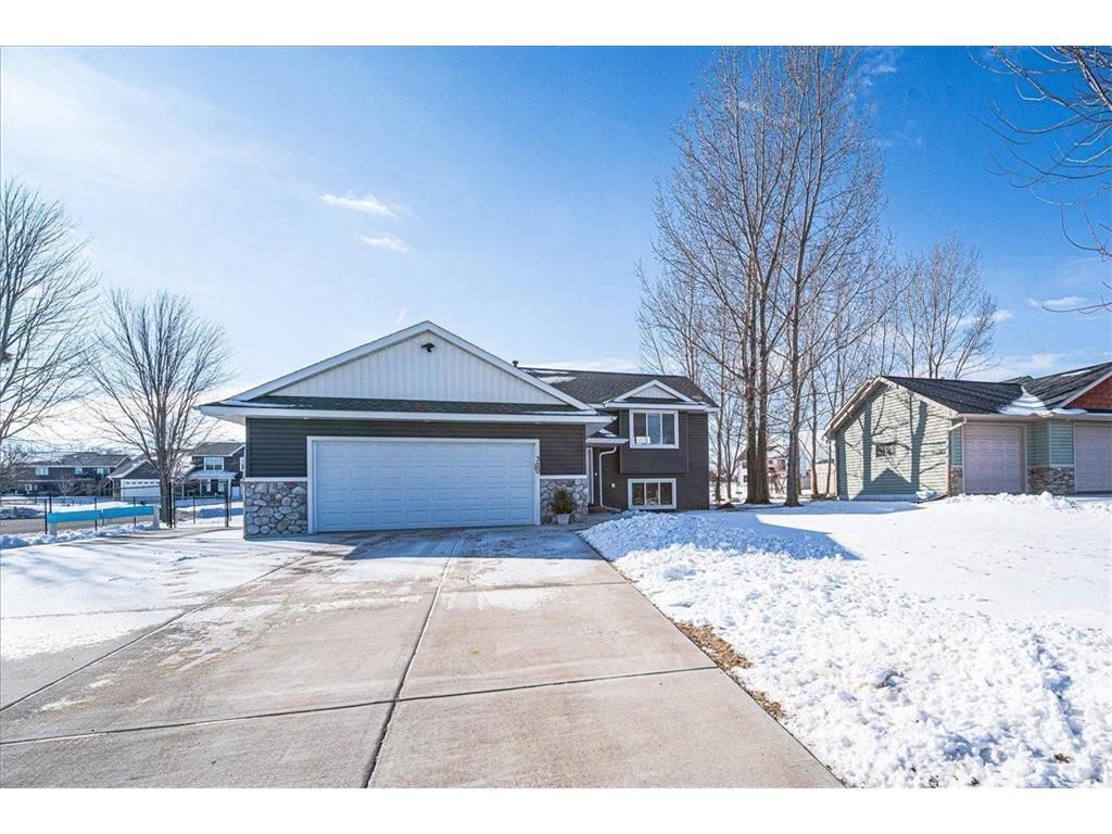 Photo of 320 Bluebill STREET, Baldwin, WI 54002 (MLS # 7028420)