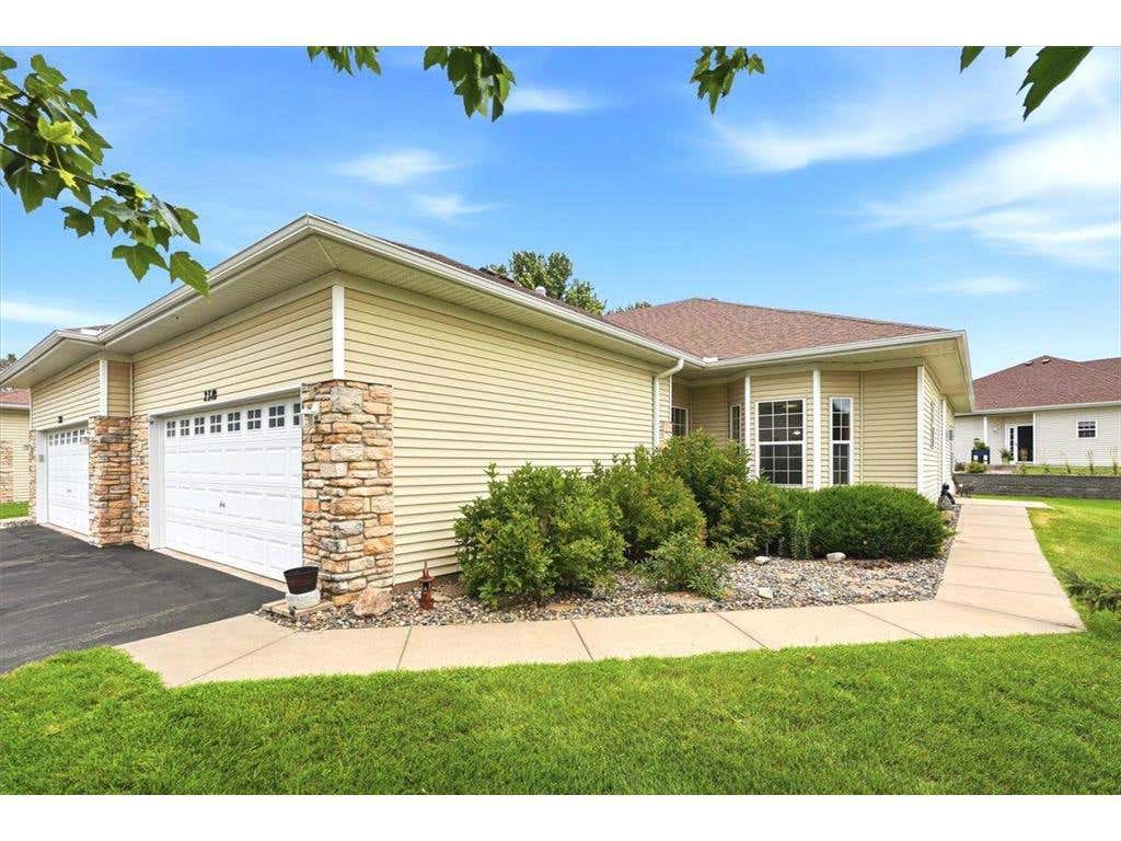 Photo of 2310 Foxglove WAY, Hudson, WI 54016 (MLS # 7100782)