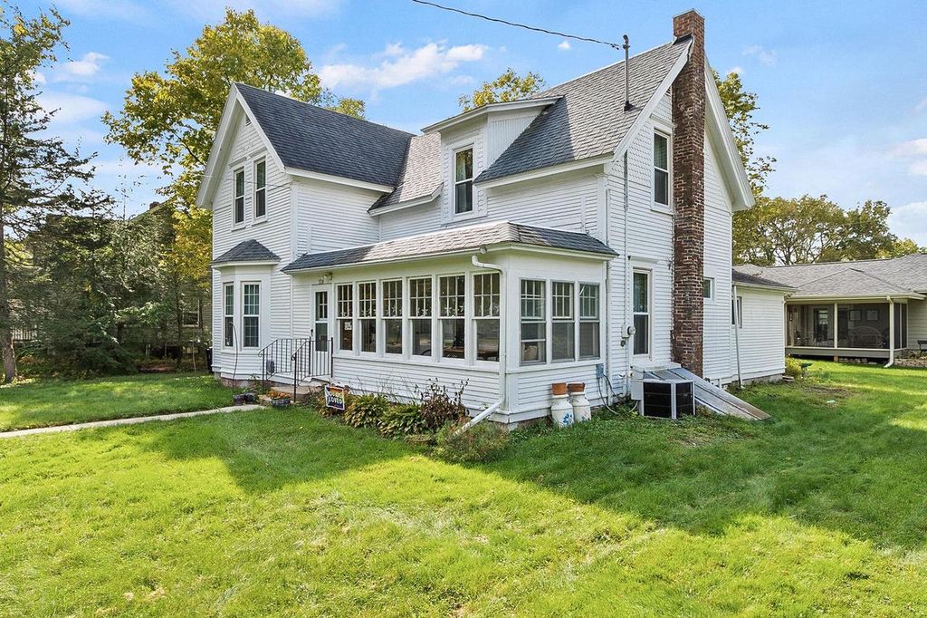 Photo of 6181 W Villa LANE, Milwaukee, WI 53223 (MLS # 1944846)