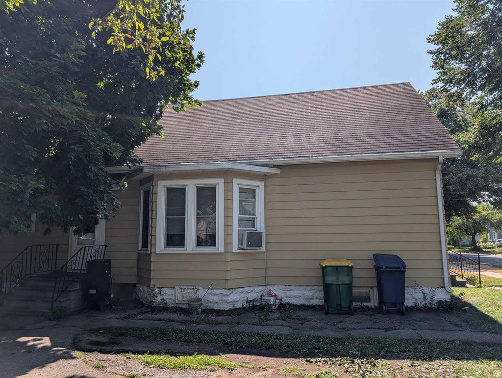 Photo of 1155 Stuart STREET, Green Bay, WI 54301 (MLS # 50329990)