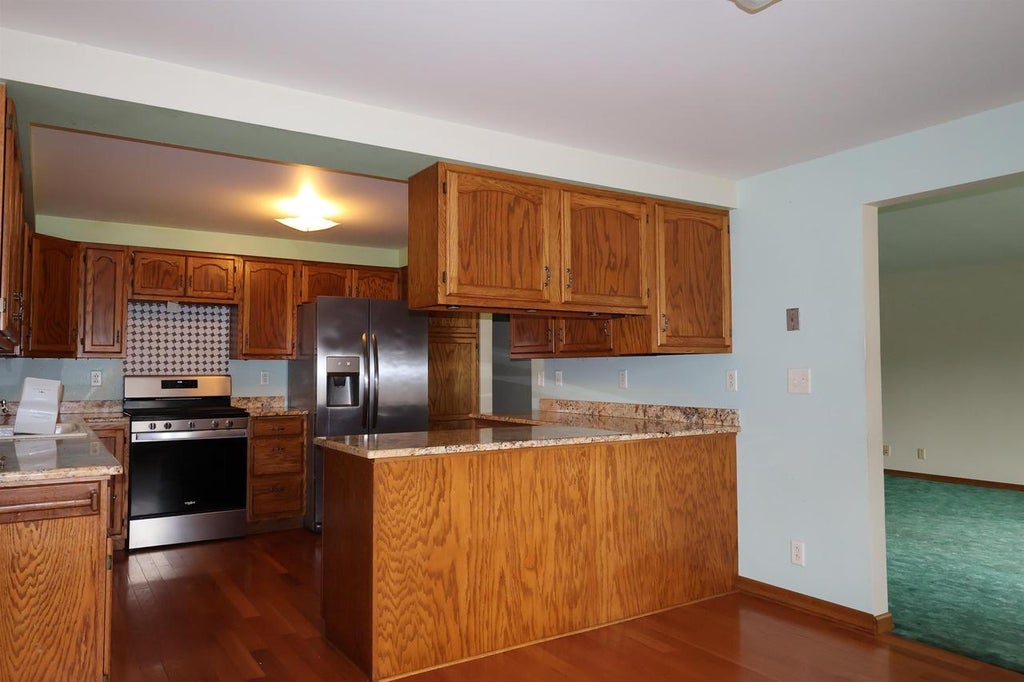 Photo of 2650 W 20th AVENUE, Oshkosh, WI 54904 (MLS # 50334434)