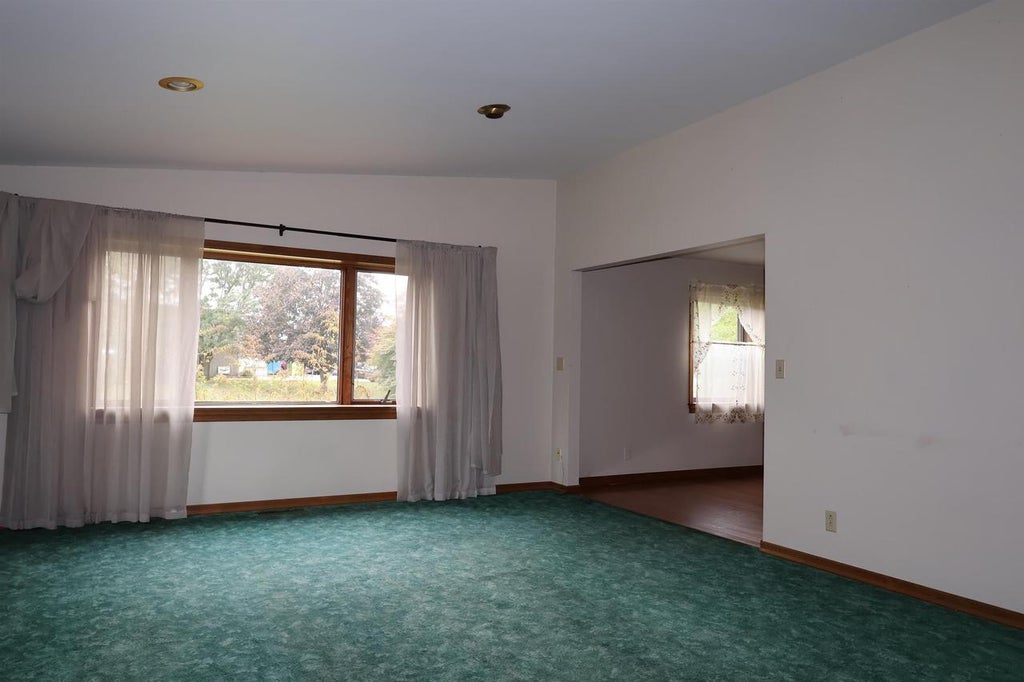 Photo of 2650 W 20th AVENUE, Oshkosh, WI 54904 (MLS # 50334434)