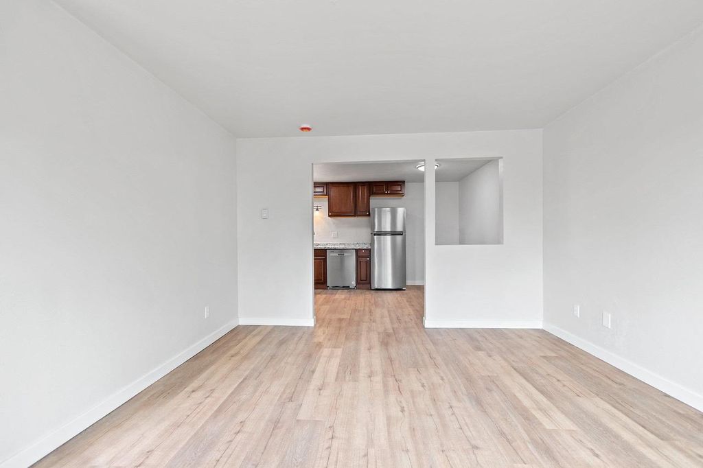 Photo of 2130 Elmview DRIVE #B, Ashwaubenon, WI 54304 (MLS # 50323077)