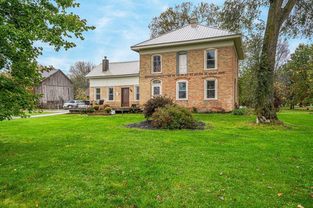 Photo of N6518 County Road D, New London, WI 54961 (MLS # 50334478)