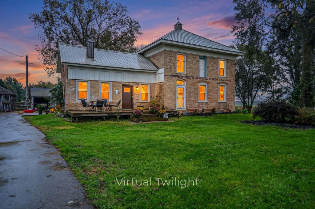 Photo of N6518 County Road D, New London, WI 54961 (MLS # 50334478)