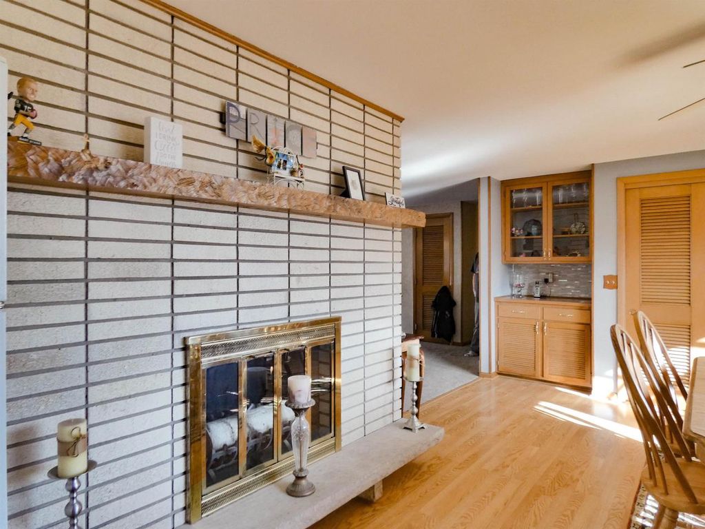 Photo of 1635 Birchwood DRIVE, Green Bay, WI 54304 (MLS # 50321788)