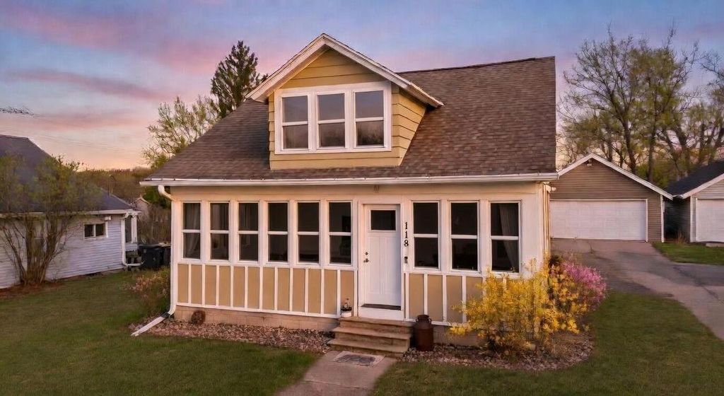 Photo of 118 N Johnson STREET, Berlin, WI 54923 (MLS # 2019456)