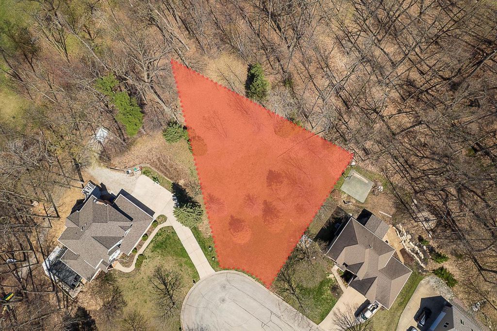 Photo of Wood Oaks CIRCLE, Green Bay, WI 54302 (MLS # 50326461)