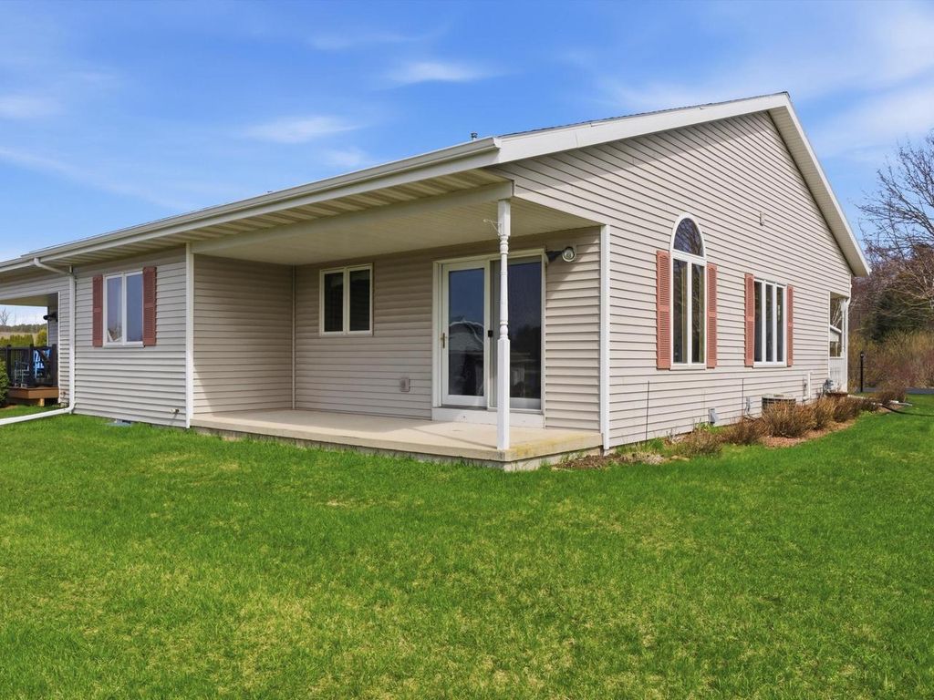 Photo of 1531 Deer Brook DRIVE, Two Rivers, WI 54241 (MLS # 1958930)