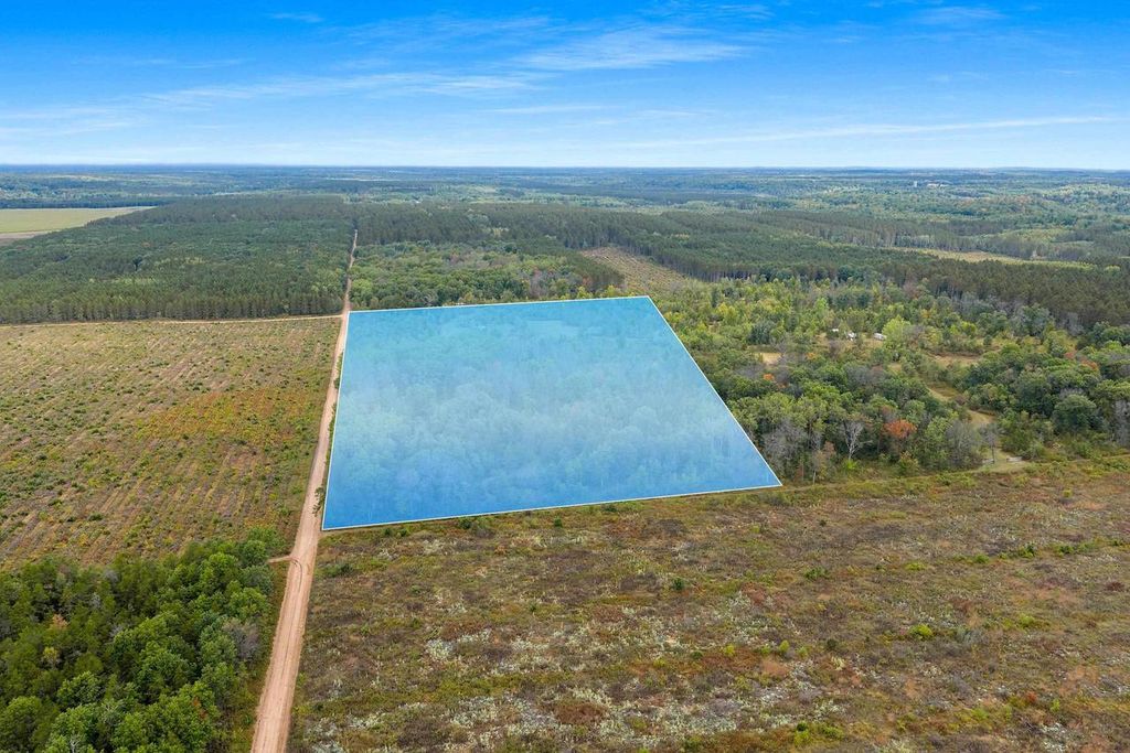 Photo of Forest 1628 ROAD, Crivitz, WI 54114 (MLS # 50316410)