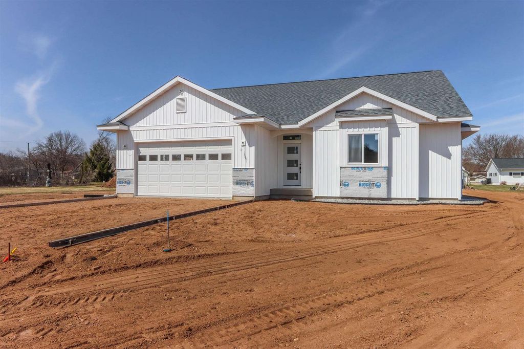 Photo of 1030 Michele COURT, Port Edwards, WI 54469 (MLS # 22601343)
