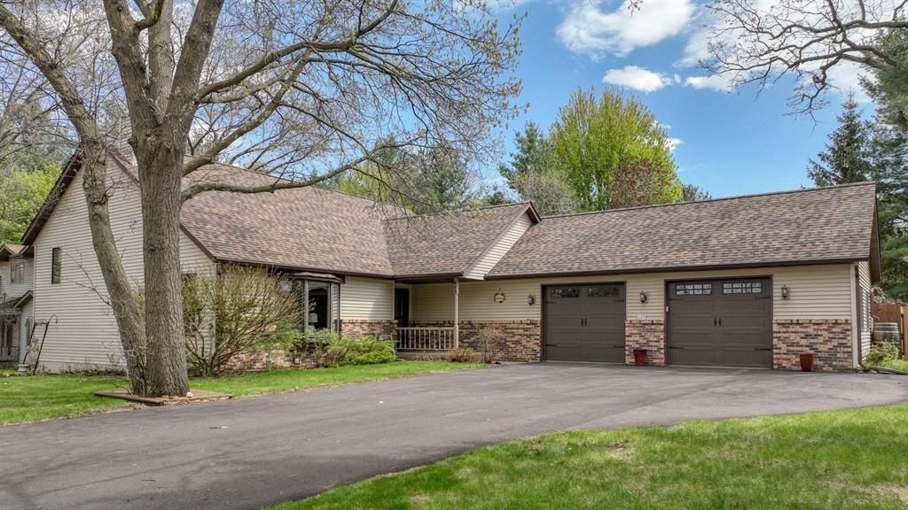 Photo of 645 Farr COURT, Eau Claire, WI 54701 (MLS # 1601087)