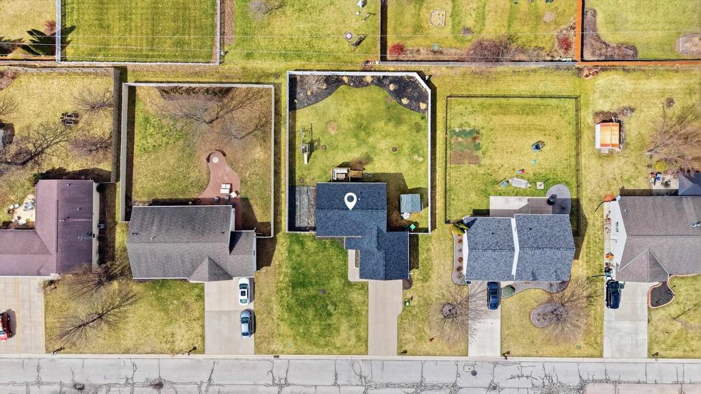 Photo of N9551 Clover Ridge TRAIL, Appleton, WI 54915 (MLS # 50323399)