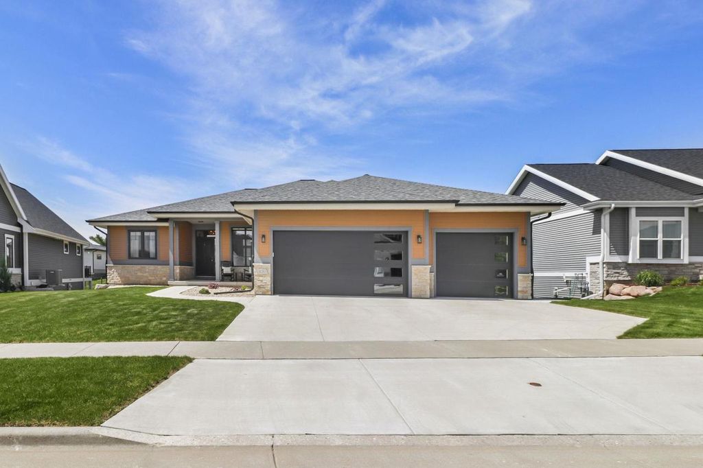 Photo of 1150 Reese TRAIL, Waunakee, WI 53597 (MLS # 2021433)