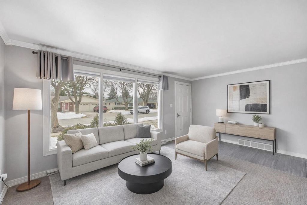 Photo of 1604 Walls STREET, Green Bay, WI 54304 (MLS # 50322741)