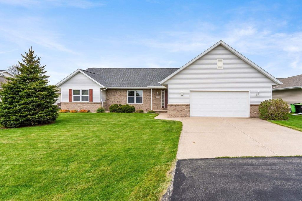Photo of N8033 Lake Breeze DRIVE, Sherwood, WI 54169 (MLS # 50325390)