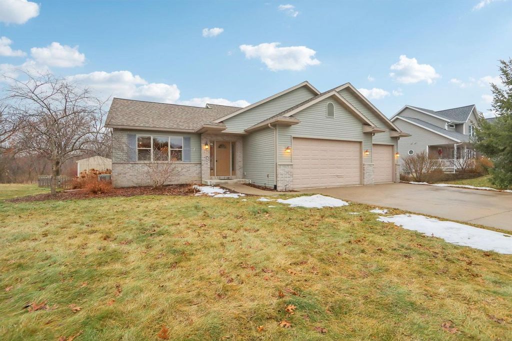 Photo of W10675 Wildenberg DRIVE, Lodi, WI 53555 (MLS # 2014540)