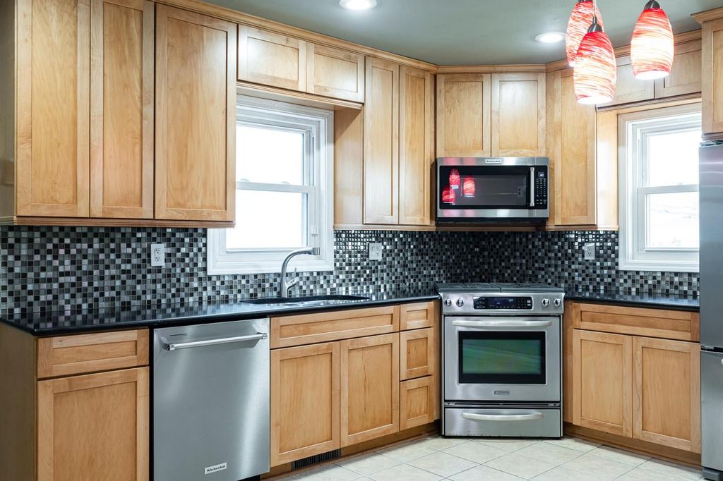 Photo of 4260 S 4th STREET, Milwaukee, WI 53207 (MLS # 1945587)