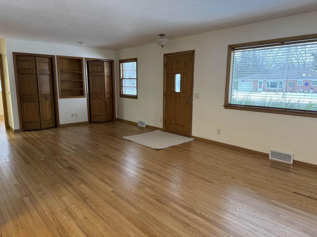 Photo of 6715 North AVENUE, Middleton, WI 53562 (MLS # 2014705)