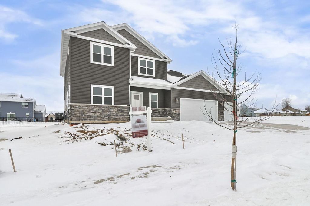 Photo of 401 Michelle LANE #066, Cottage Grove, WI 53527 (MLS # 2015720)