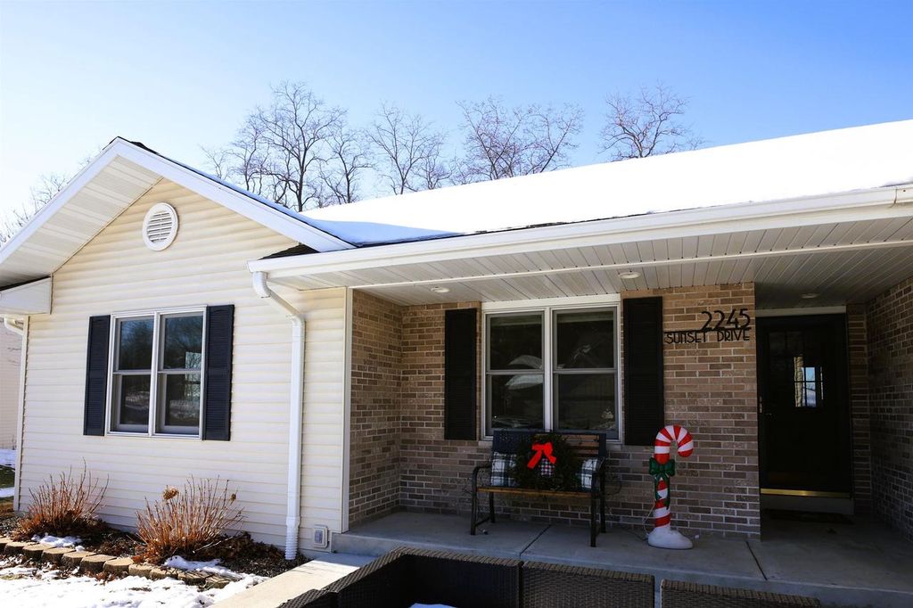 Photo of 2245 Sunset DRIVE, Reedsburg, WI 53959 (MLS # 2013985)