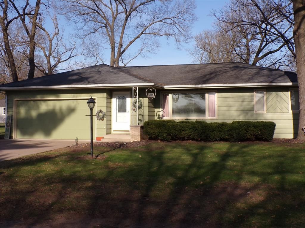 Photo of 3045 Wedgewood AVENUE, Eau Claire, WI 54703 (MLS # 1600450)