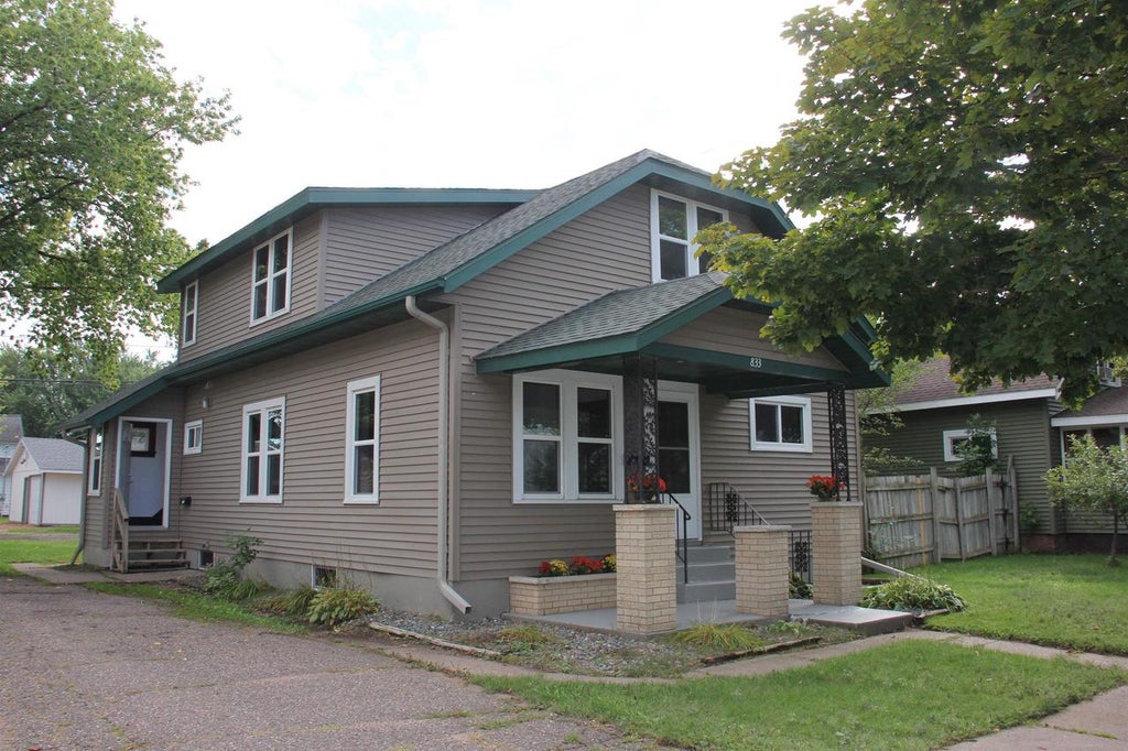 Photo of 833 &amp; 833-1/2 Henrietta STREET, Wausau, WI 54403 (MLS # 22604487)