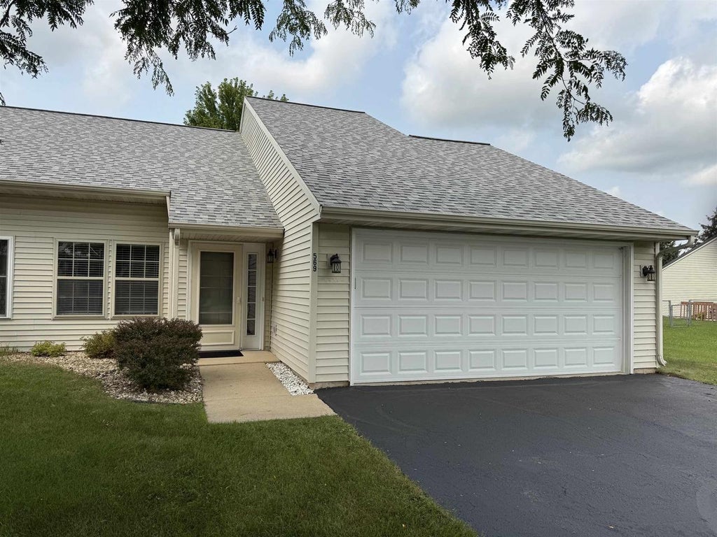 Photo of 569 E Slifer STREET #2, Portage, WI 53901 (MLS # 2030930)