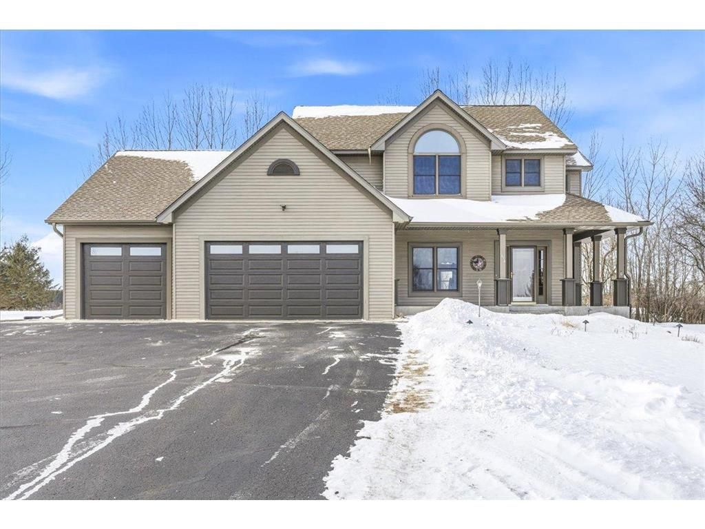 Photo of 1654 Waters Edge DRIVE, New Richmond, WI 54017 (MLS # 7011268)