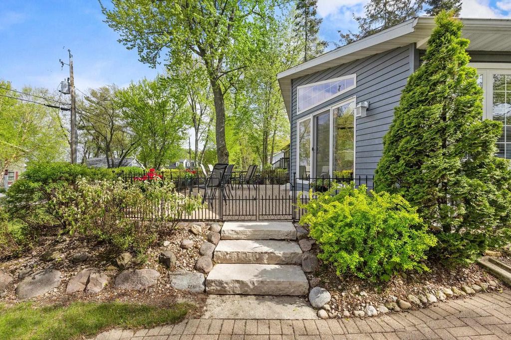 Photo of N4185 S Lakeshore DRIVE, Markesan, WI 53946 (MLS # 2021596)