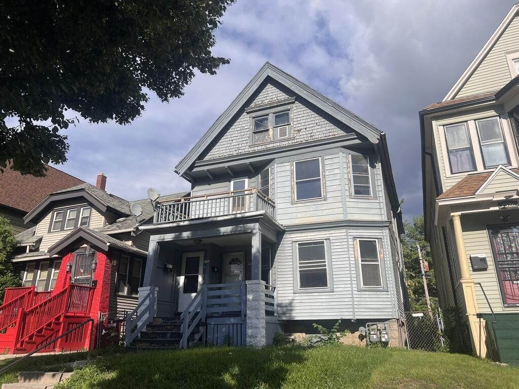 Photo of 2530 N 37th STREET #2532, Milwaukee, WI 53210 (MLS # 1934912)