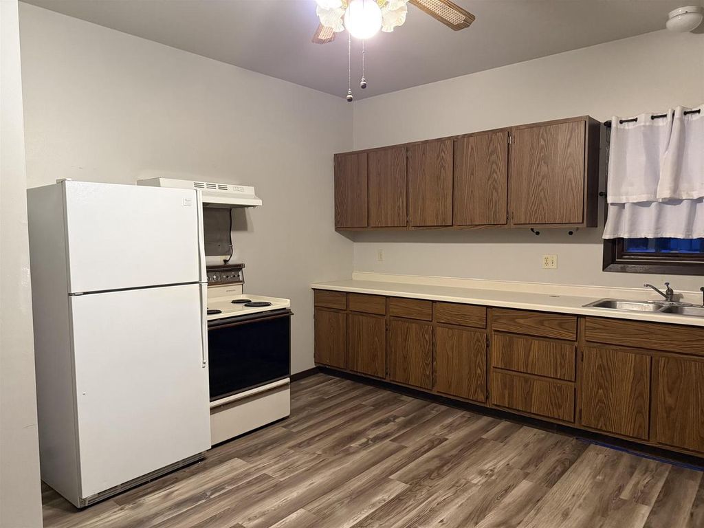 Photo of 1421 E Midway ROAD, Appleton, WI 54915 (MLS # 50320250)