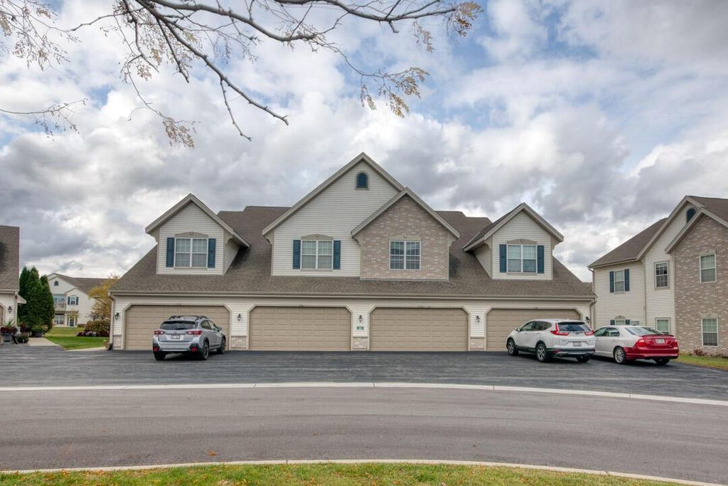 Photo of 1106 Stratford COURT #102, Mount Pleasant, WI 53406 (MLS # 1942234)